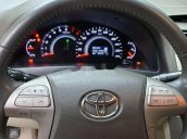 Xe Toyota Camry đời 2009, màu xám còn mới