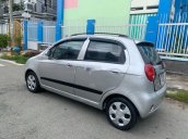 Cần bán xe Chevrolet Spark đời 2009, màu bạc còn mới 