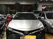 Cần bán lại xe Toyota Camry sản xuất 2020, màu đen, nhập khẩu còn mới