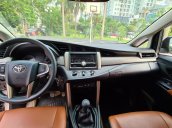 Bán xe Toyota Innova 2017 G, màu bạc