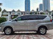 Bán xe Toyota Innova 2017 G, màu bạc