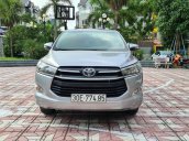 Bán xe Toyota Innova 2017 G, màu bạc