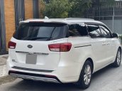 Xe Kia Sedona năm sản xuất 2016, màu trắng còn mới