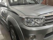 Bán Toyota Fortuner đời 2009, màu trắng, nhập khẩu nguyên chiếc còn mới