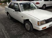 Cần bán gấp Toyota Corolla sản xuất 1982, màu trắng, nhập khẩu 