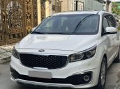 Xe Kia Sedona năm sản xuất 2016, màu trắng còn mới