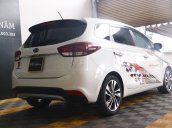 Cần bán lại xe Kia Rondo đời 2017, màu trắng