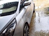 Cần bán gấp Kia Rondo sản xuất 2017, xe chính chủ