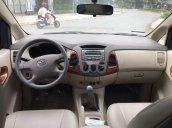 Cần bán gấp Toyota Innova đời 2007, màu bạc