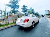 Bán Mercedes E250 sản xuất 2018, model 2019, xe như mới