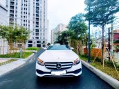 Bán Mercedes E250 sản xuất 2018, model 2019, xe như mới