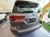 Toyota Fortuner 2.4AT model 2021, đây là Toyota Hiroshima Tân Cảng phân phối, chính thức, mới 100%, đại lý gốc