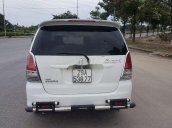 Gia đình bán Toyota Innova sản xuất 2010, màu trắng số sàn, giá chỉ 236 triệu