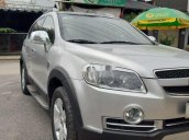 Bán Chevrolet Captiva năm 2010, màu bạc, giá tốt