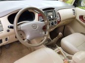 Cần bán lại xe Toyota Innova 2006, màu bạc