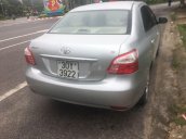 Gia đình bán Toyota Vios đời 2010, màu bạc 