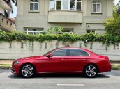 Bán ô tô Mercedes E200 đời 2019, màu đỏ