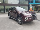 Bán Toyota Fortuner, máy xăng, một cầu, xe nhập khẩu, sản xuất 2017