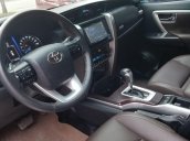 Bán Toyota Fortuner, máy xăng, một cầu, xe nhập khẩu, sản xuất 2017