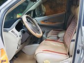 Bán xe Toyota Innova G, chính chủ, màu bạc 2010