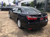 Xe Toyota Camry 2.0 E sản xuất năm 2018, màu đen còn mới