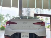 Cần bán xe Hyundai Elantra đời 2020, màu trắng