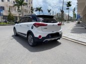 Cần bán gấp Hyundai i20 Active năm 2016, màu trắng, xe gia đình, giá 458 triệu đồng