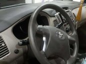 Bán lại xe Toyota Innova sản xuất 2015, màu bạc, 445 triệu