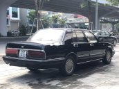 Bán Nissan Cedric đời 1993, màu đen, số sàn