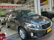 Cần bán gấp Kia Sedona sản xuất năm 2016, màu nâu, số tự động, 735tr