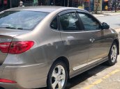 Cần bán lại xe Hyundai Avante đời 2011, màu ghi vàng