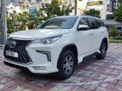 Cần bán gấp chiếc xe Toyota Fortuner sản xuất 2019, máy xăng 1 cầu số tự động, giá mềm