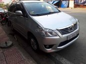 Bán Toyota Innova năm 2014, màu bạc, chính chủ