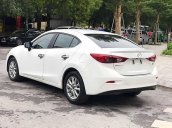 Bán Mazda 3 sản xuất 2017, màu trắng, chính chủ, 556tr