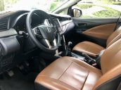 Bán Toyota Innova đời 2017, màu xám số sàn, siêu lướt