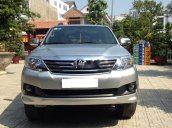 Bán Toyota Fortuner đời 2012, màu bạc