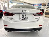 Cần bán lại xe Mazda 6 sản xuất 2017, màu trắng 