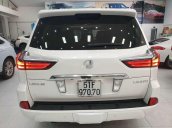 Cần bán xe Lexus LX 570 sản xuất năm 2016, màu trắng, xe nhập