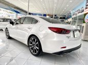 Cần bán lại xe Mazda 6 sản xuất 2017, màu trắng 