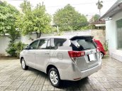 Cần bán xe Toyota Innova 2019, màu bạc, 668 triệu