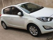 Bán Hyundai i20 đời 2015, màu trắng