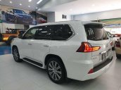 Cần bán xe Lexus LX 570 sản xuất năm 2016, màu trắng, xe nhập