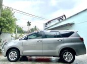 Cần bán xe Toyota Innova 2019, màu bạc, 668 triệu