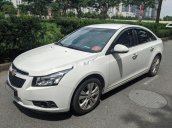 Cần bán xe Chevrolet Cruze sản xuất 2015, màu trắng, 390tr