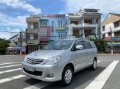 Cần bán xe Toyota Innova sản xuất 2011, màu bạc, 375tr