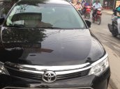 Bán ô tô Toyota Camry sản xuất 2017, xe chính chủ giá thấp