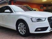 Bán ô tô Audi A4 năm 2013, màu trắng còn mới