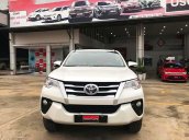 Bán gấp Toyota Fortuner 2.4G MT sản xuất 2017, màu trắng