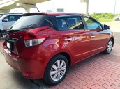 Bán nhanh Toyota Yaris 1.3G đời 2015, màu đỏ