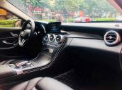 Cần bán lại xe Mercedes C200 năm 2019, màu trắng